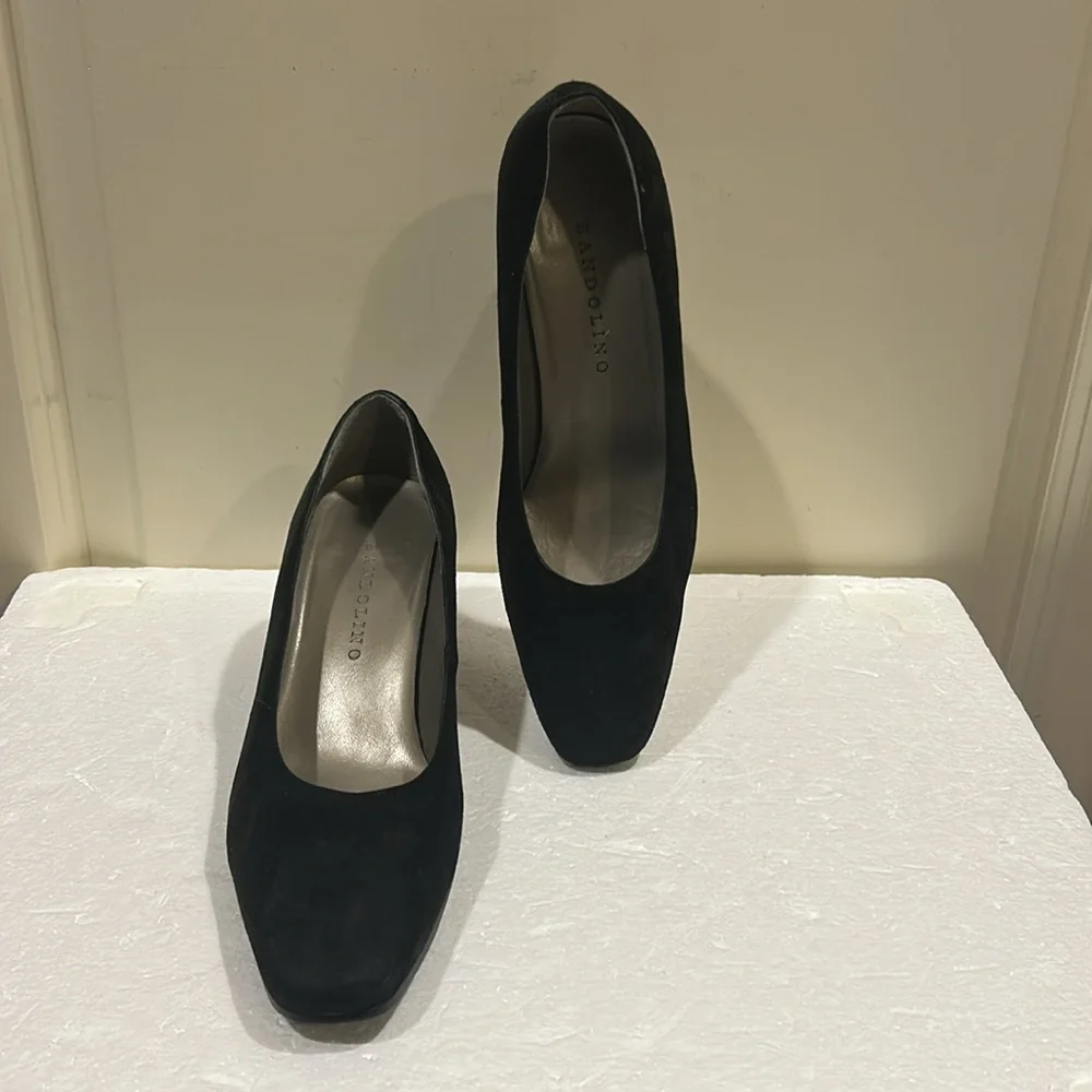 Bandolino suede leather slip on heels pumps from Nordstrom women Size 6.5 black
